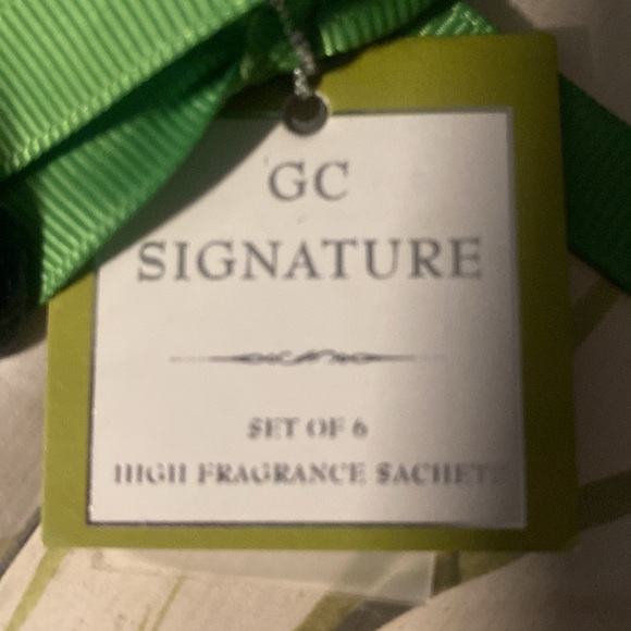 Sachet Lemongrass Fragrance Set of 6 from GC Signature - Picture 2 of 9